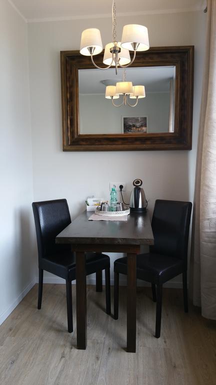 Gaestehaus Burgberg, Weinhaus Fries Kattenes Habitación foto
