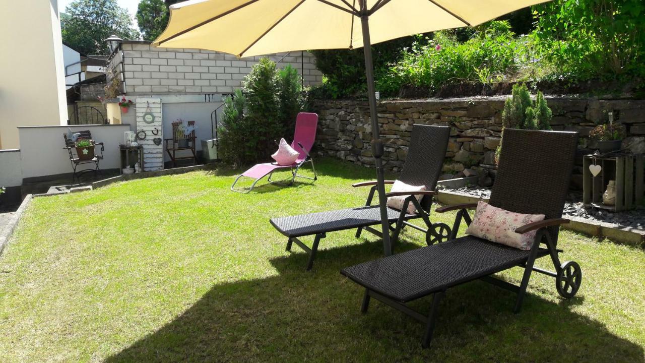 Gaestehaus Burgberg, Weinhaus Fries Kattenes Exterior foto
